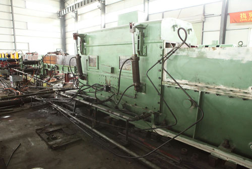 LG60-HLS冷軋管機(兩輥周期式中速冷軋管機) LG60-HLS冷軋管機(兩輥周期式中速冷軋管機)